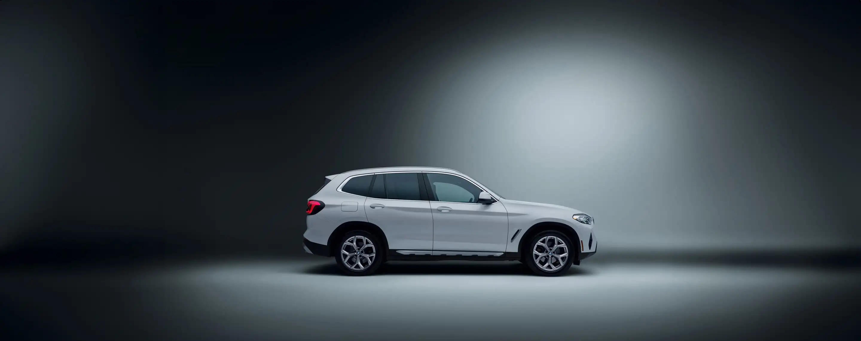 Weißer BMW X3 von Sixt