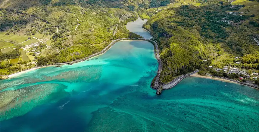 K&uuml;stenstra&szlig;e B9 bei Maconde, Mauritius