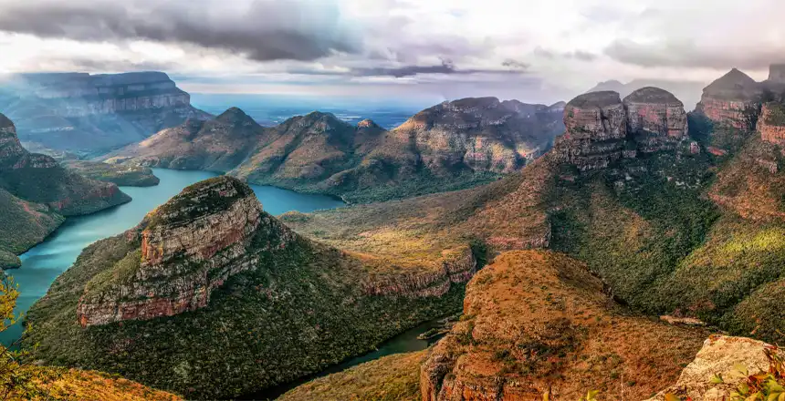 blyde-river-canyon-three-rondavels-suedafrika Aussichtspunkt Three Rondavels im Nationalpark Blyde River Canyon in Südafrika