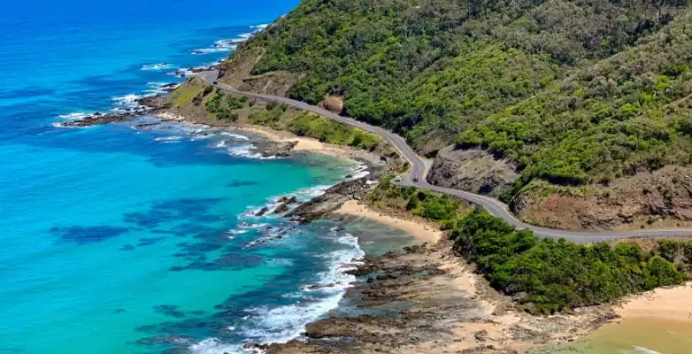 Blick auf die Great Ocean Road im Süden Australiens