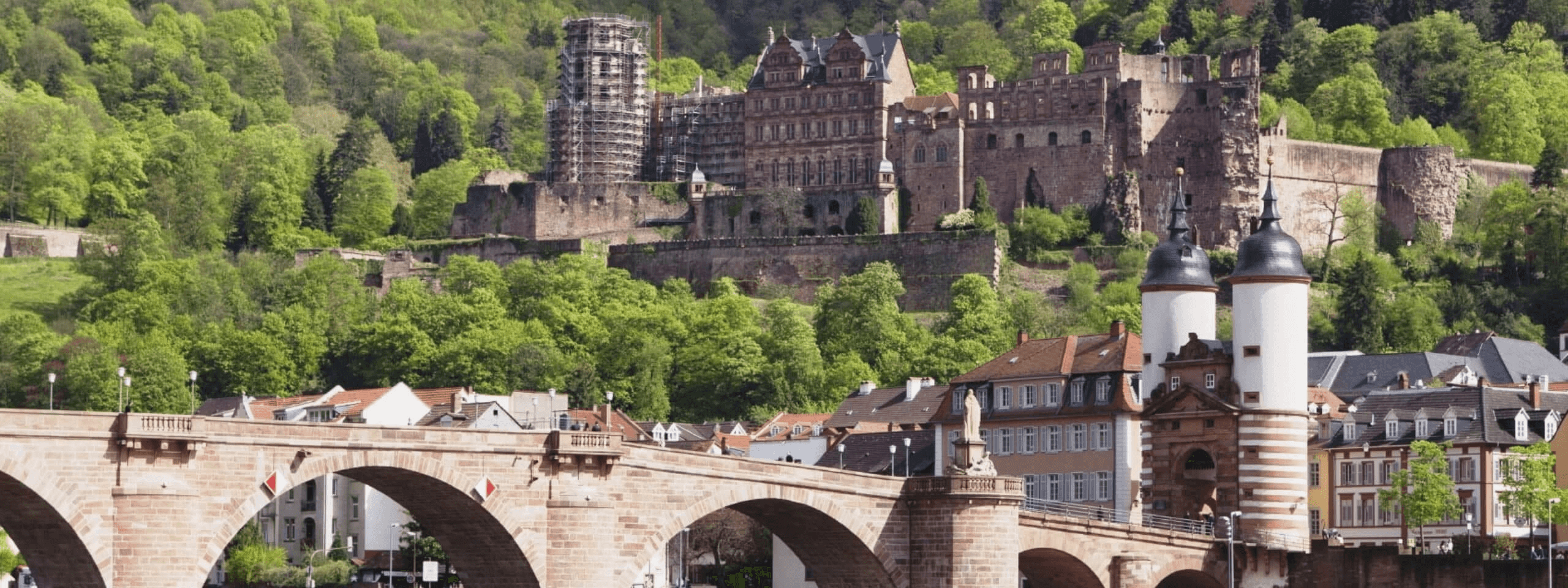 adac autovermietung heidelberg istock 000013699064