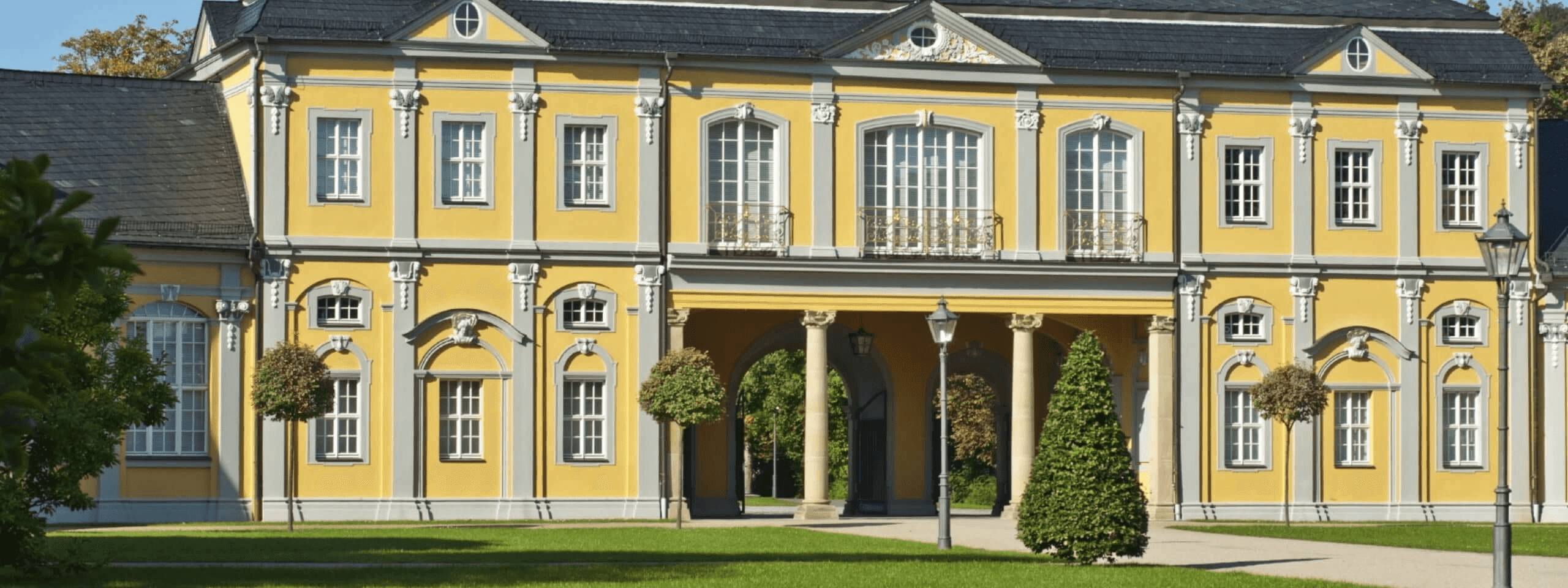 adac autovermietung gera istock 000014410770