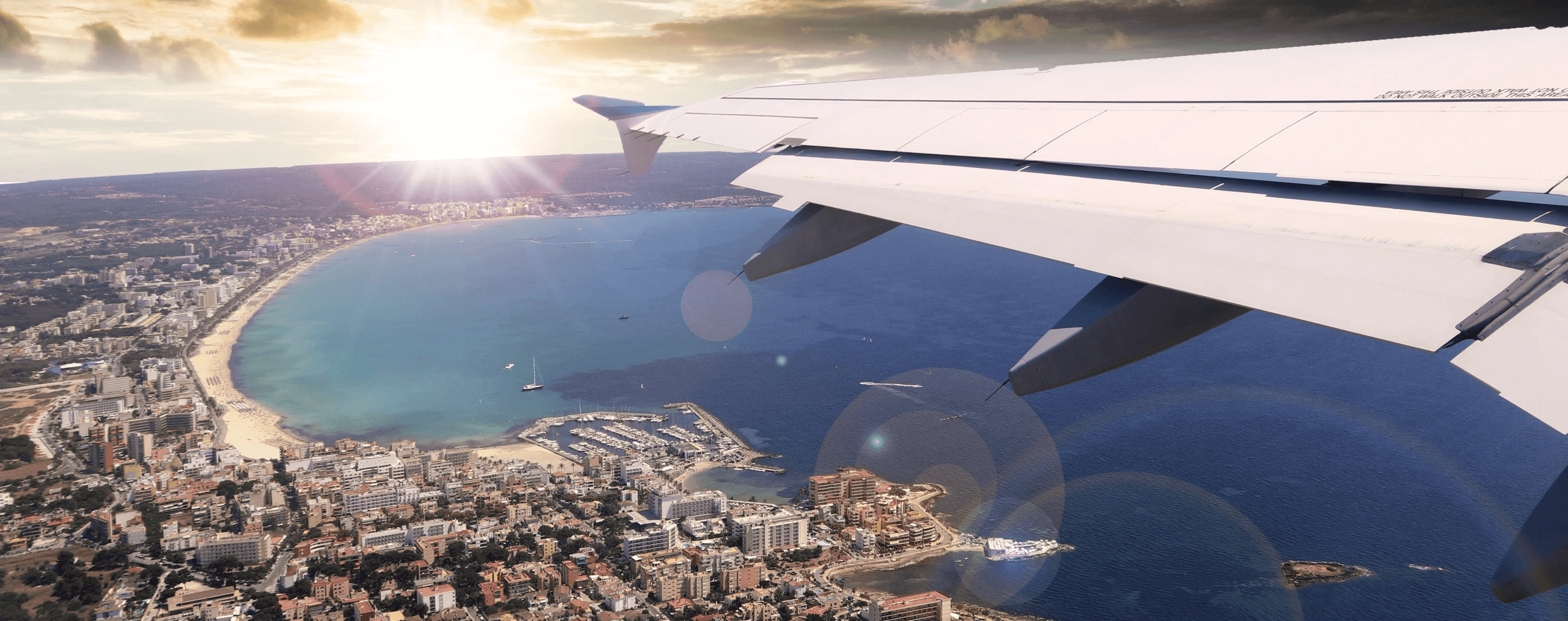 Luftaufnahme von Mallorca aus Flugzeugperspektive