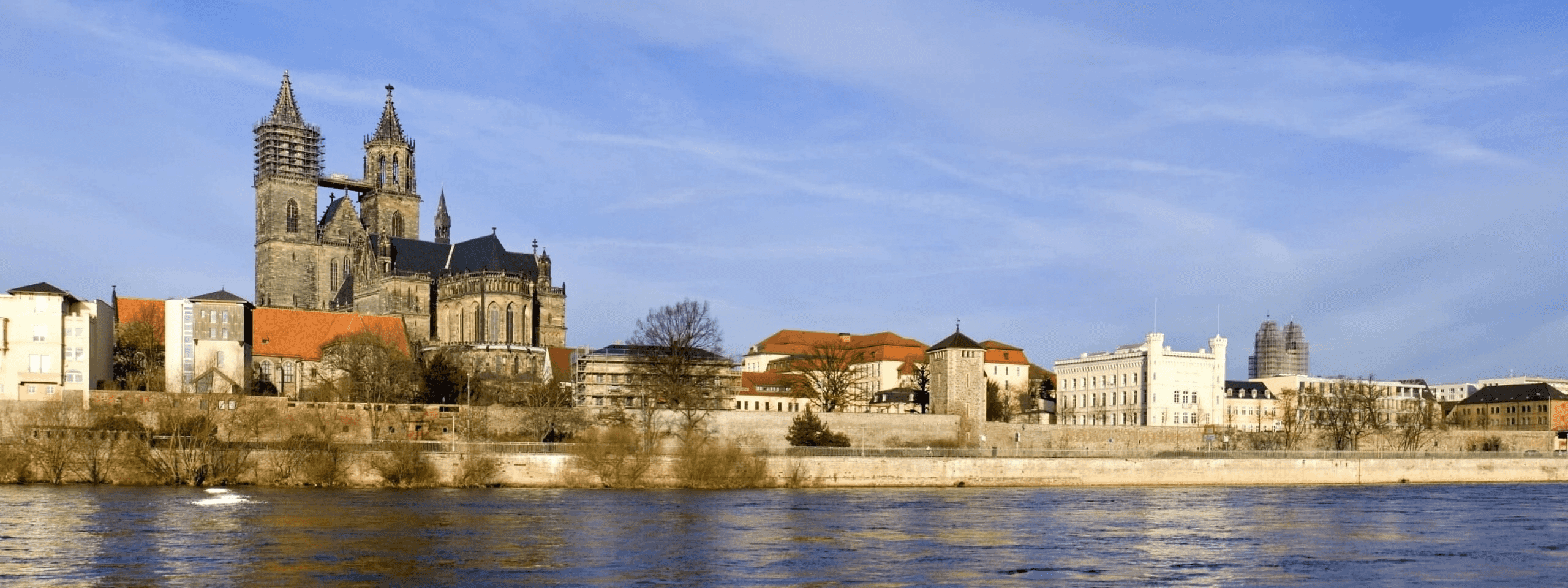 adac autovermietung magdeburg istock 000006402931